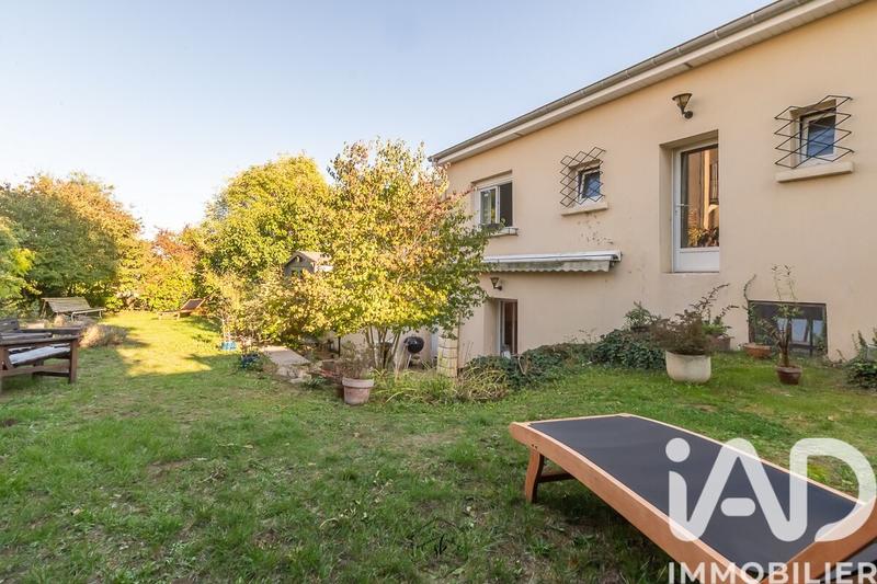 Maison de village - 208 m² - 7 pièces