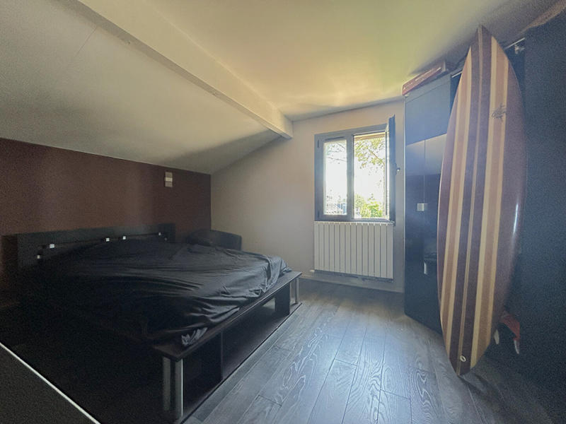 Maison - 202 m² - 5 pièces