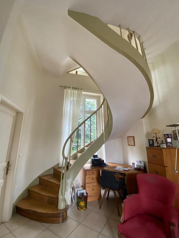 Maison - 266 m² - 8 pièces