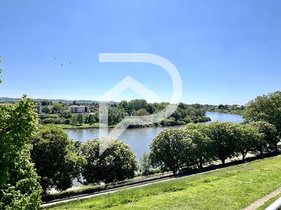 Appartement - 91 m² - 3 pièces