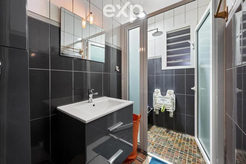 Villa - 197 m² - 6 pièces