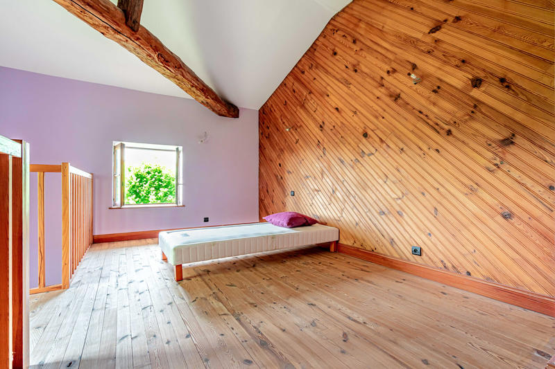 Propriété - 800 m² - 14 pièces