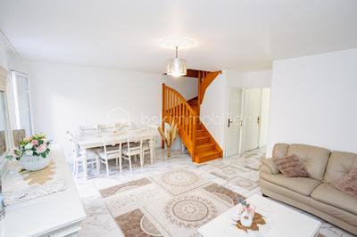 Maison - 86 m² - 4 pièces