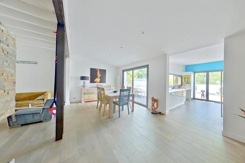 Villa - 145 m² - 6 pièces