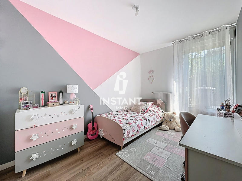 Appartement - 80 m² - 4 pièces