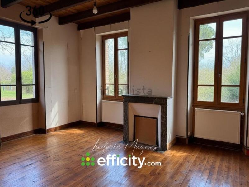 Maison - 215 m² - 6 pièces