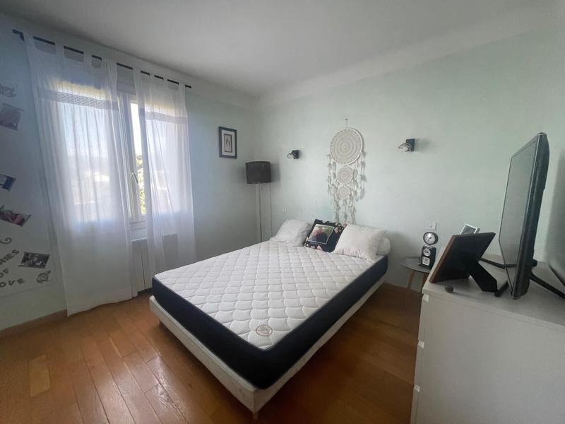 Maison - 200 m² - 7 pièces