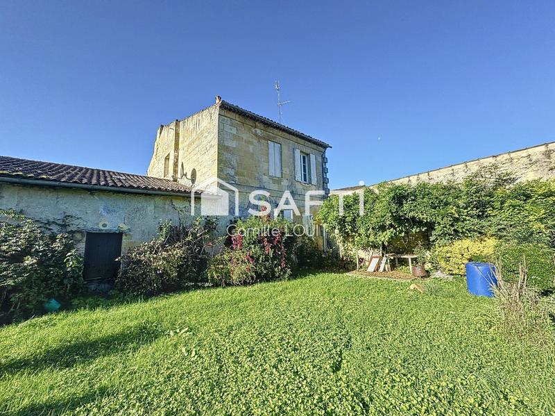 Maison - 200 m² - 8 pièces