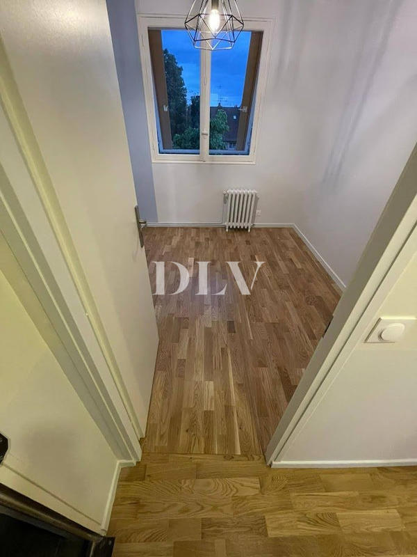 Appartement - 75 m² - 5 pièces