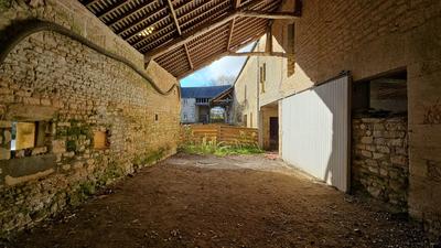 Maison - 131 m² - 2 pièces