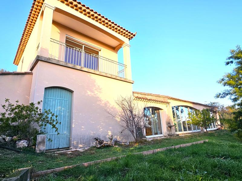Villa - 130 m² - 5 pièces