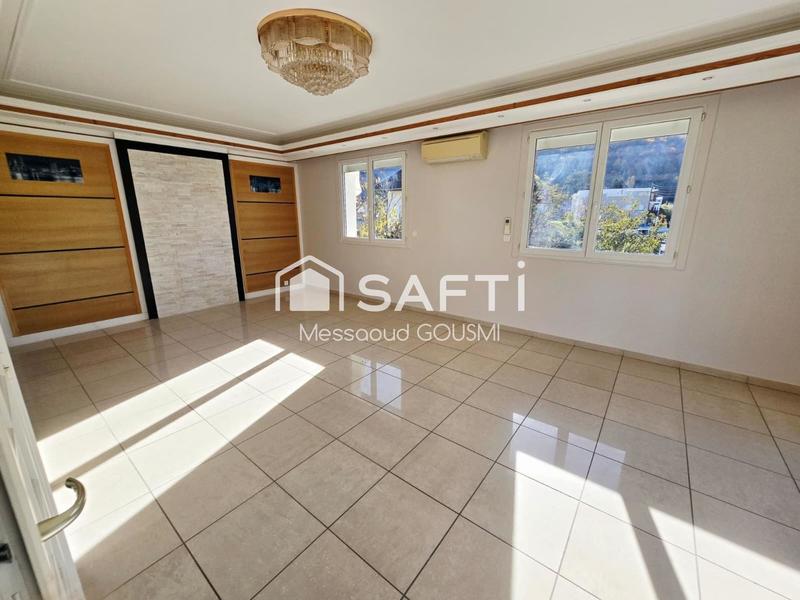 Villa - 168 m² - 5 pièces