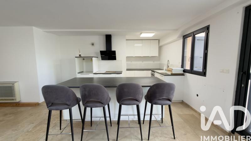 Maison - 272 m² - 10 pièces