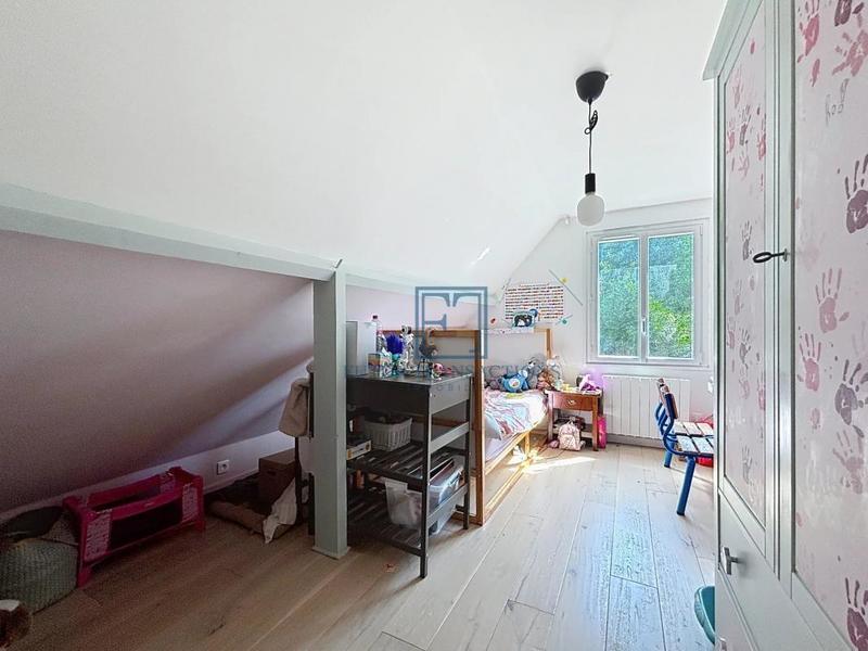 Maison - 164 m² - 8 pièces