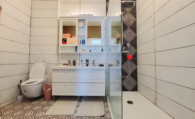 Maison - 224 m² - 6 pièces