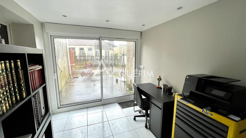 Loft - 100 m² - 4 pièces