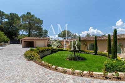 Villa - 540 m² - 13 pièces