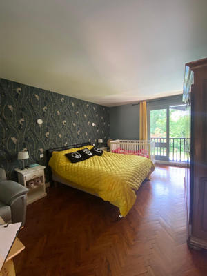 Propriété - 263 m² - 8 pièces