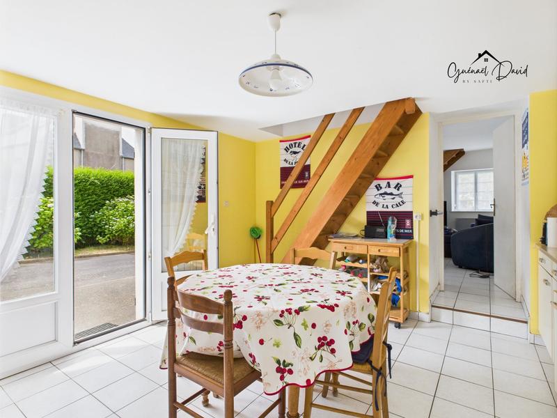 Maison - 90 m² - 5 pièces