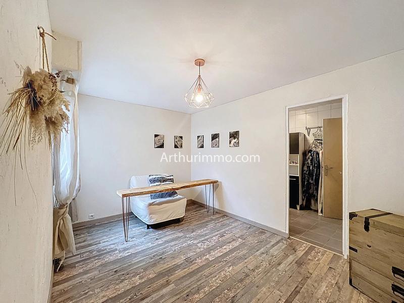 Maison - 226 m² - 8 pièces