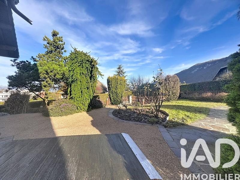 Maison - 210 m² - 10 pièces