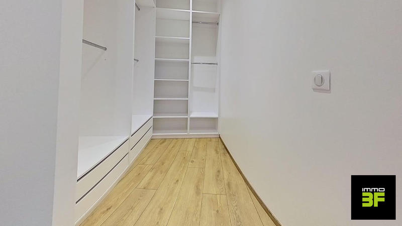 Maison - 158 m² - 6 pièces