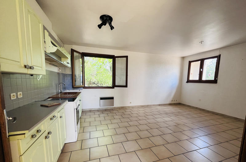 Maison - 85 m² - 5 pièces