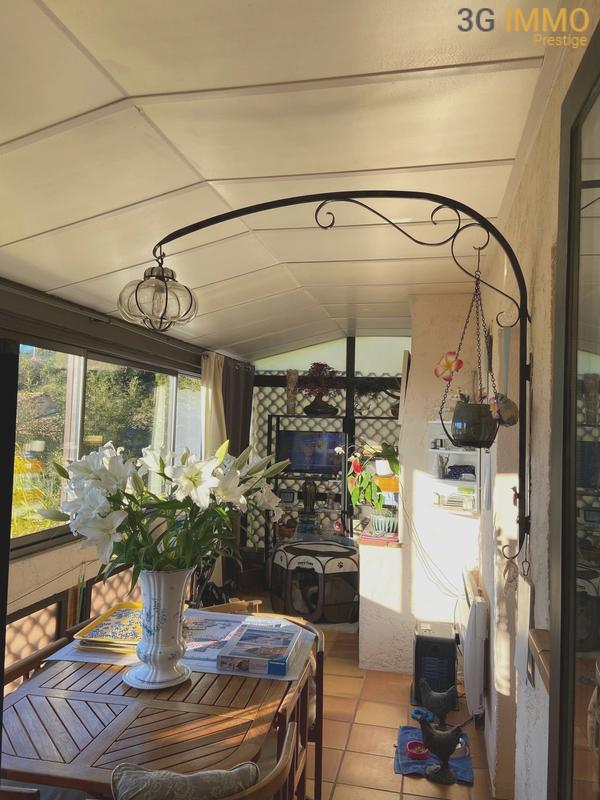 Demeure - 230 m² - 7 pièces