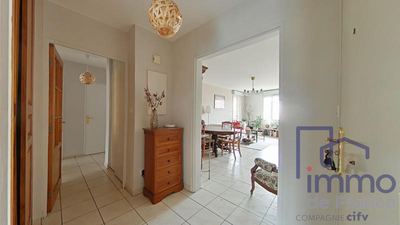 Appartement - 87 m² - 4 pièces