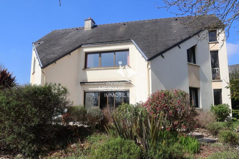 Maison d'architecte - 211 m² - 8 pièces