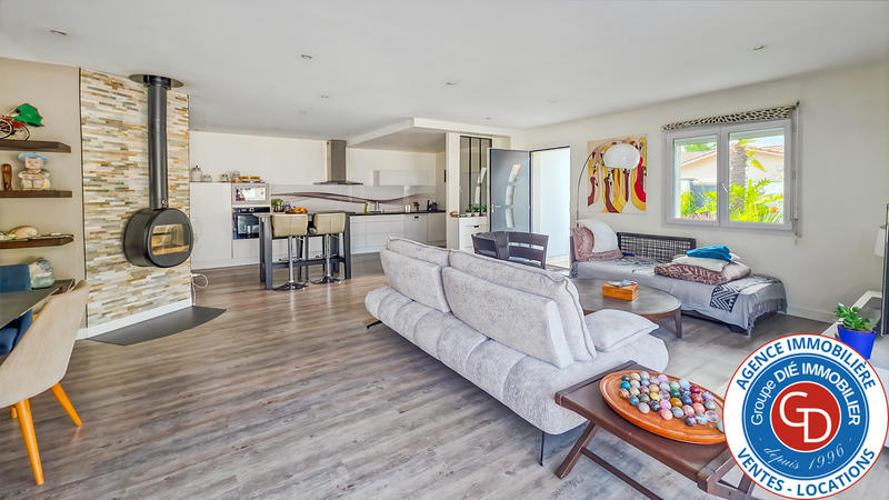 Maison - 100 m² - 4 pièces