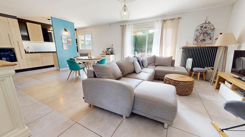 Maison - 98 m² - 4 pièces