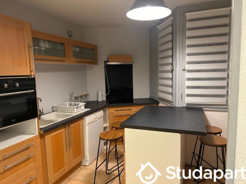 Chambre - 10 m² - 1 pièce