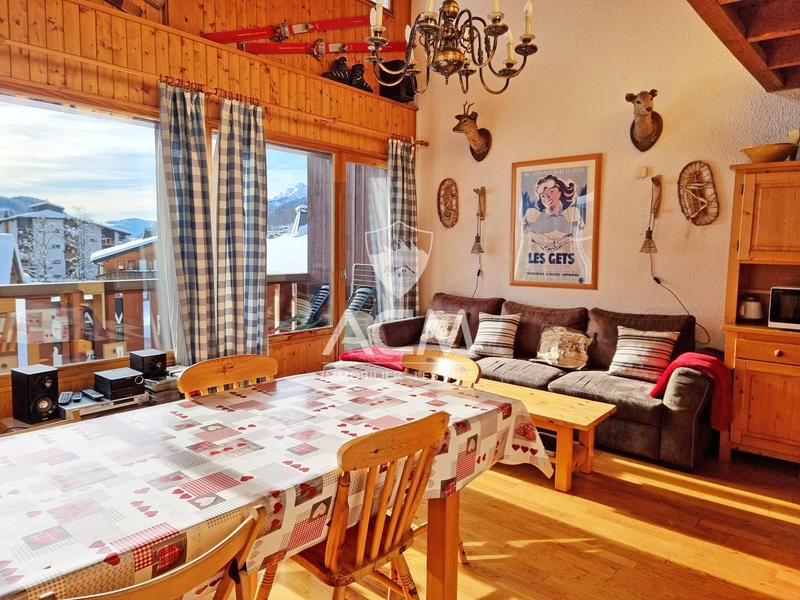 Appartement - 65 m² - 5 pièces