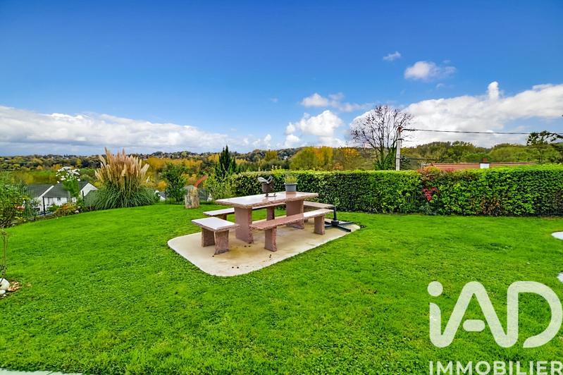 Maison - 180 m² - 6 pièces