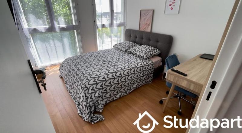 Chambre - 12 m² - 1 pièce