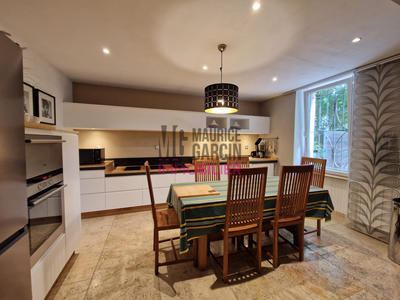 Maison - 176 m² - 6 pièces