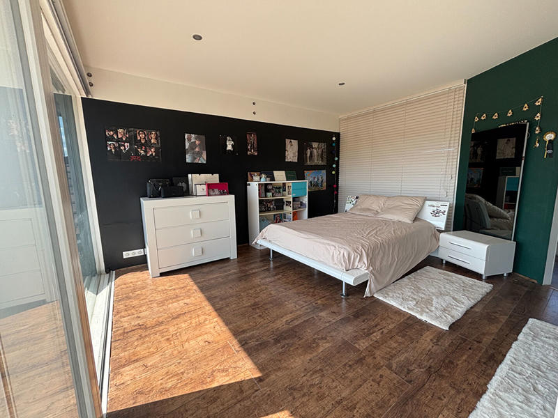 Maison - 230 m² - 5 pièces