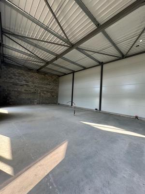 Local commercial - 150 m² - 1 pièce