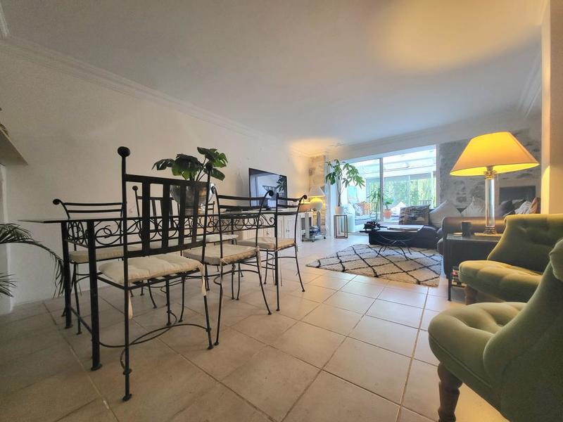 Maison - 177 m² - 6 pièces