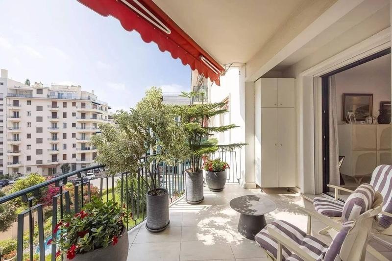 Appartement - 110 m² - 4 pièces