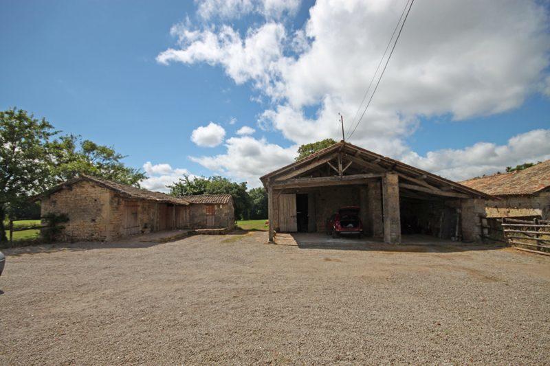 Maison - 264 m² - 8 pièces