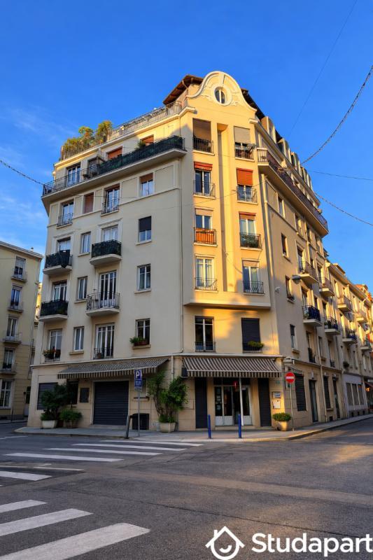 Appartement - 9 m² - 1 pièce