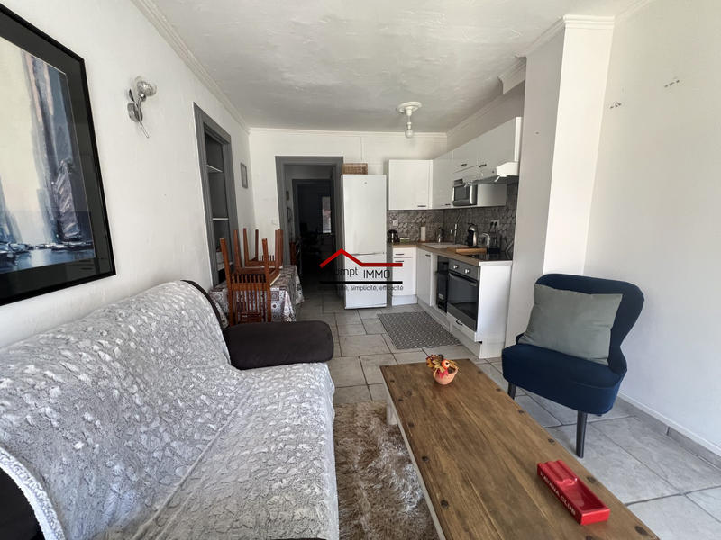 Maison - 256 m² - 4 pièces