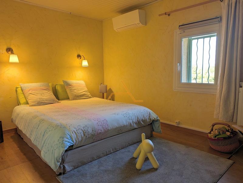 Maison en pierre - 263 m² - 8 pièces