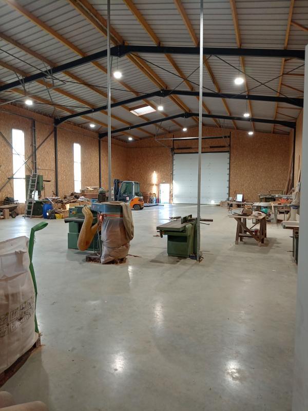 Entrepôt - 600 m²