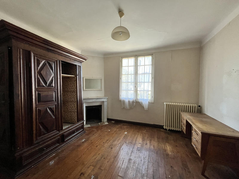 Maison - 264 m² - 13 pièces