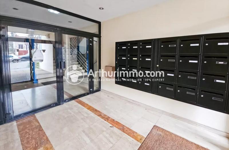 Appartement - 100 m² - 5 pièces