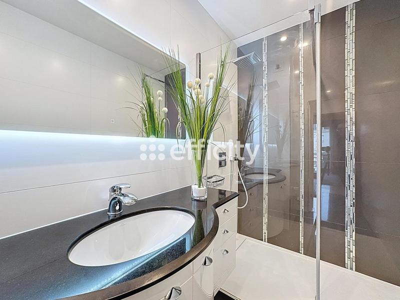 Appartement - 120 m² - 4 pièces