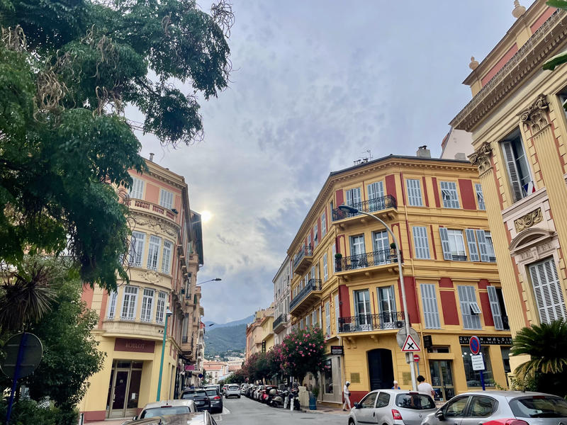 Fonds de commerce - Local commercial - 92 m²